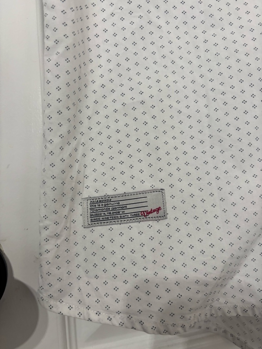 7 Diamonds White Short-Sleeve Button-Down Shirt with Micro Dot Print - Picture 8 of 9